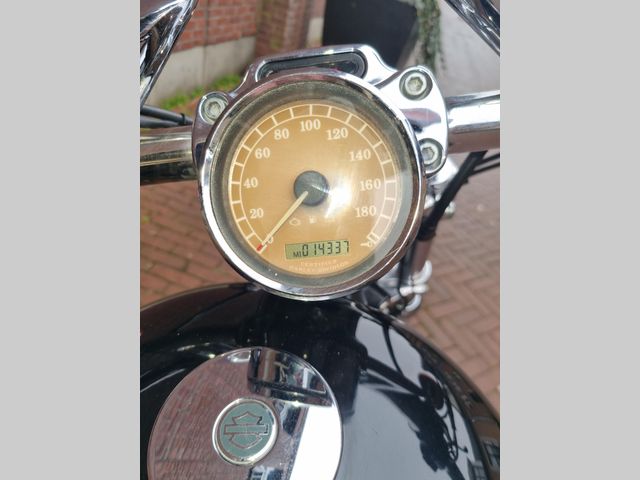 harley-davidson - sportster-custom-xl-883-c