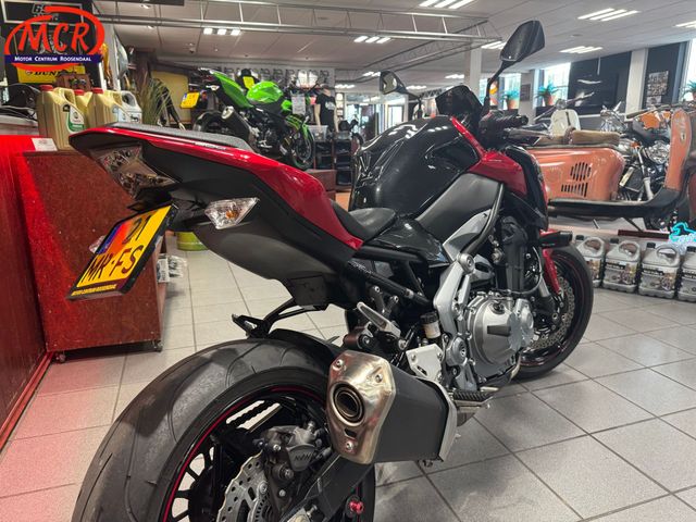 kawasaki - z900