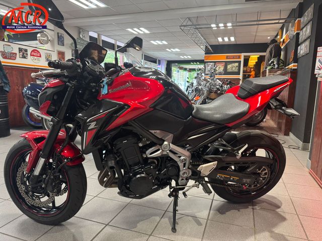 kawasaki - z900