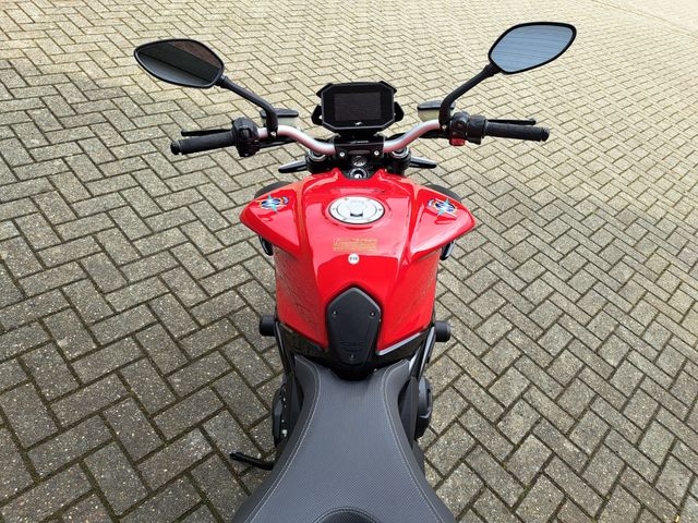 mv-agusta - brutale-800-eas