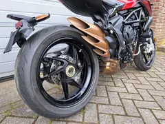 MV Agusta Brutale 800 R Rosso EAS 2024 occasion – foto 5 van 15