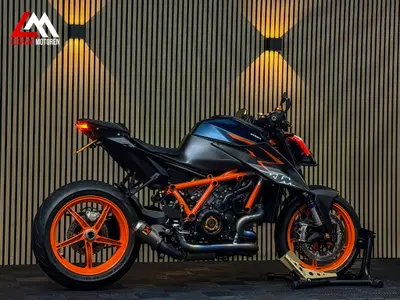 KTM 1290 SUPER DUKE R EVO – foto 3