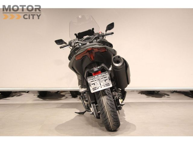 yamaha - tmax-560