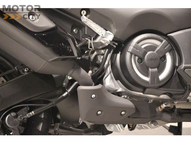 yamaha - tmax-560