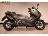 YAMAHA TMAX 560