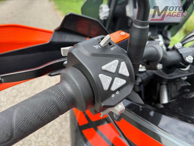 ktm - 1290-super-adventure-s