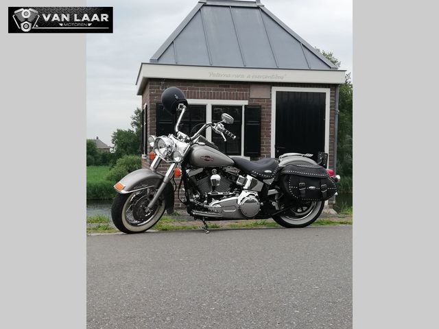 harley-davidson - heritage-softail-classic-flstc