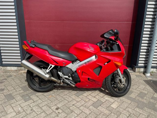 honda - vfr-800-fi