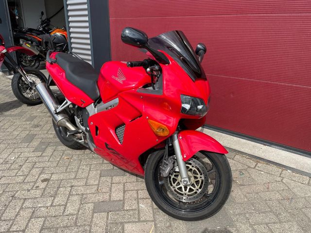 honda - vfr-800-fi