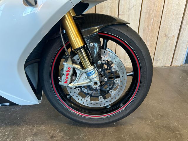 triumph - daytona-675-r