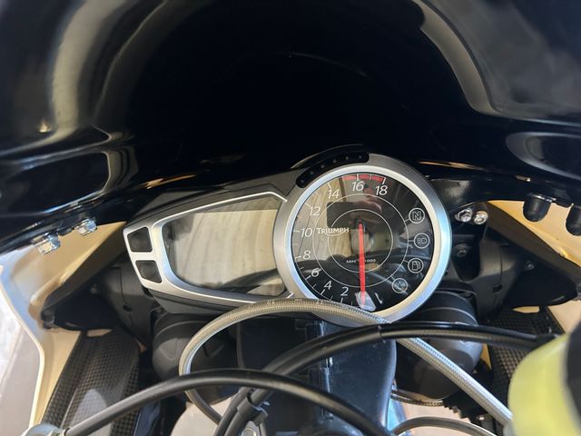 triumph - daytona-675-r