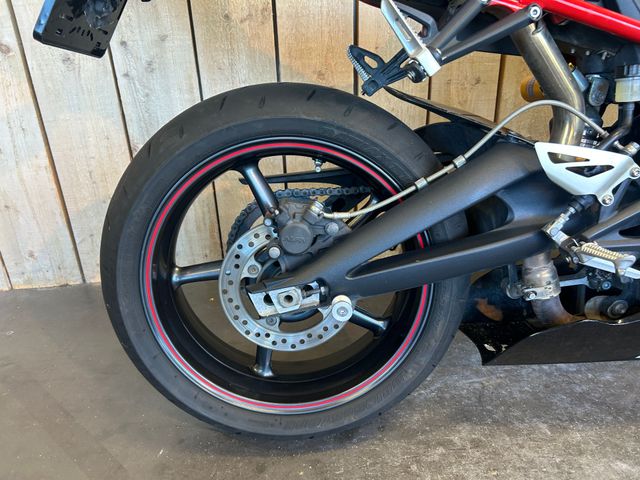 triumph - daytona-675-r