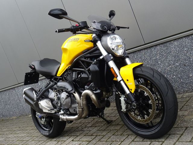 ducati - monster-821