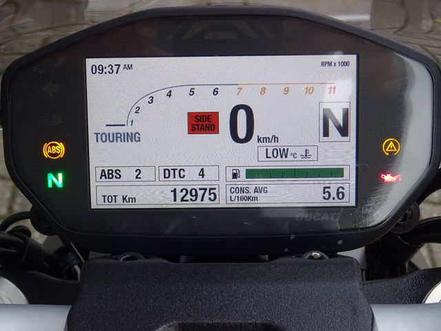 ducati - monster-821