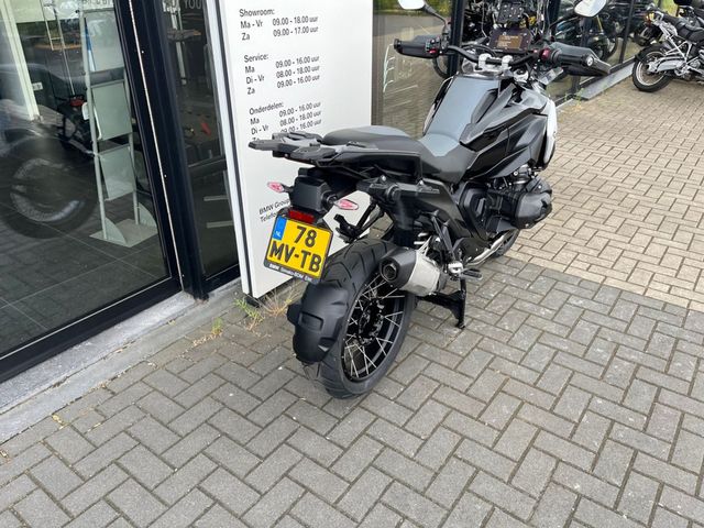 bmw - r-1300-gs