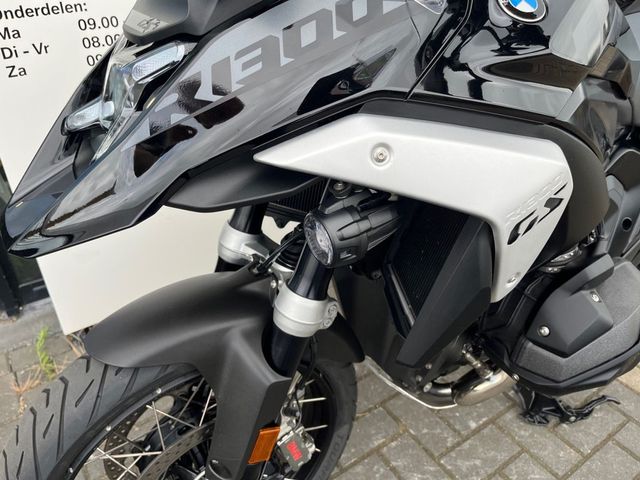 bmw - r-1300-gs