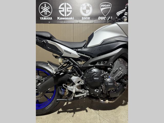 yamaha - tracer-900-abs
