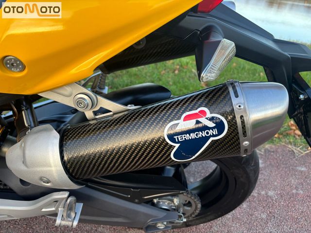 ducati - monster-696