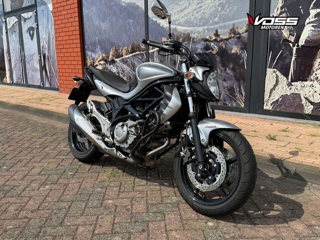 suzuki - gladius