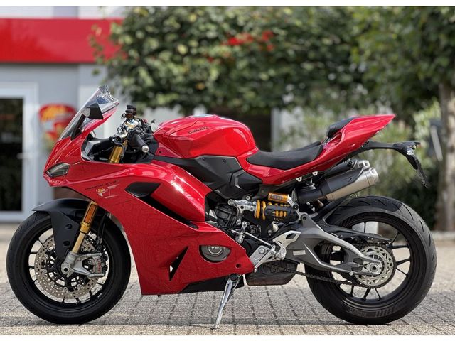 ducati - panigale-v2-s