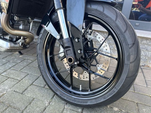 ktm - 690-duke
