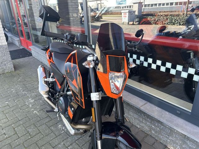 ktm - 690-duke