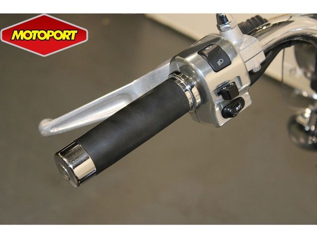 yamaha - xv-1700-road-star