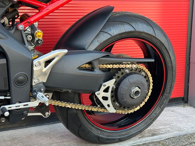 triumph - speed-triple-r