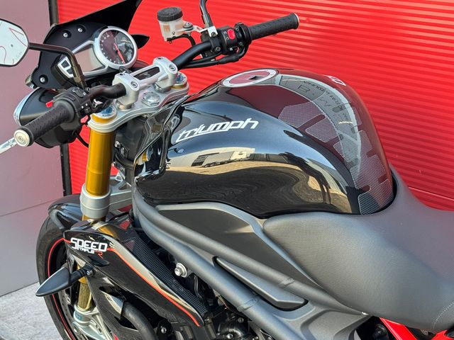 triumph - speed-triple-r