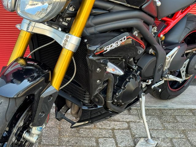 triumph - speed-triple-r