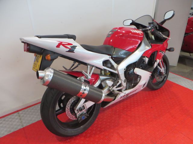 yamaha - yzf-r1