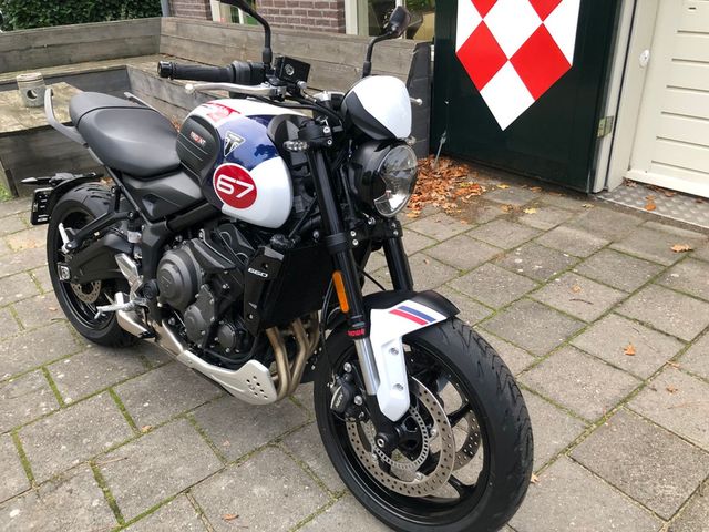 triumph - trident-660-triple-tribute-edition