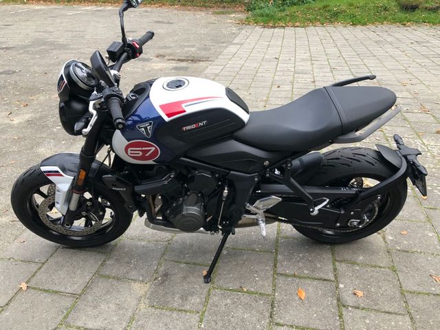 triumph - trident-660-triple-tribute-edition