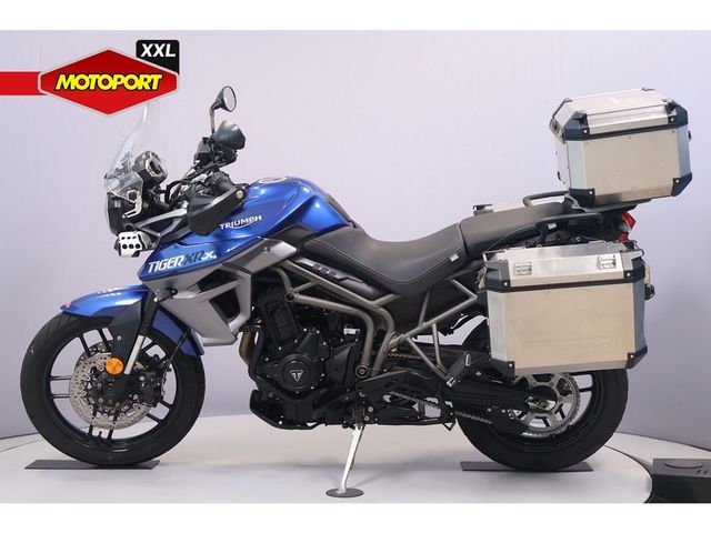 triumph - tiger-800-xrx
