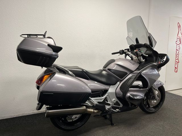 honda - st-1300-pan-european-abs
