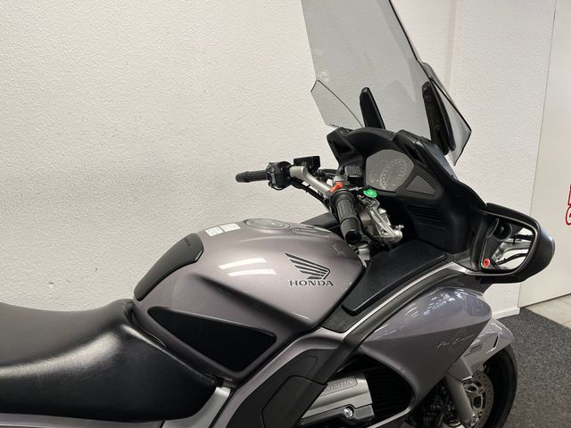 honda - st-1300-pan-european-abs