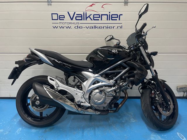 suzuki - gladius