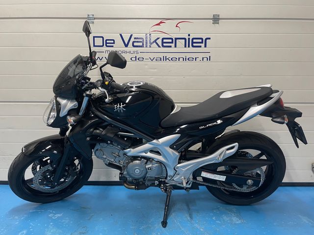suzuki - gladius