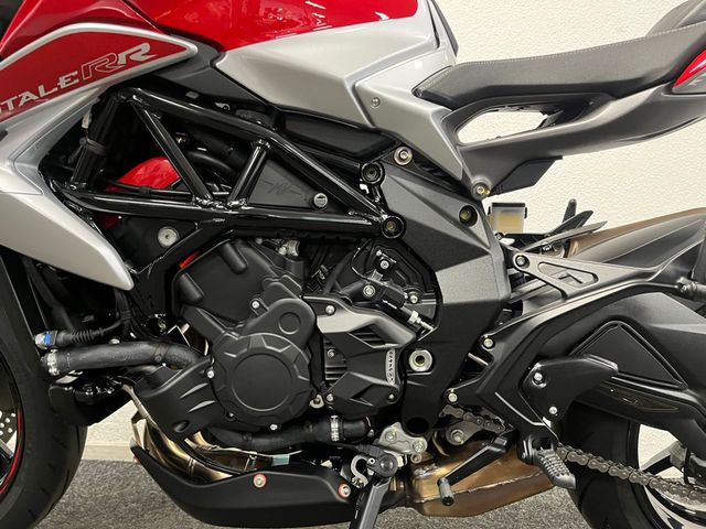 mv-agusta - brutale-800-rr