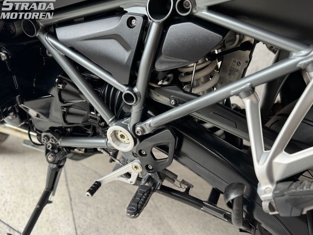 bmw - r-1200-gs-triple-black-edition