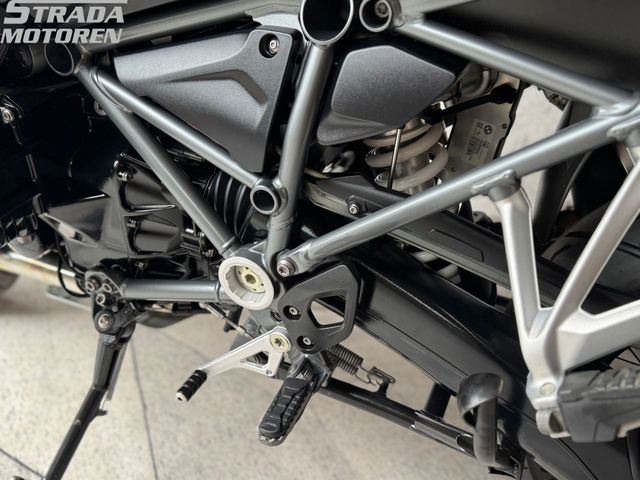 bmw - r-1200-gs-triple-black-edition