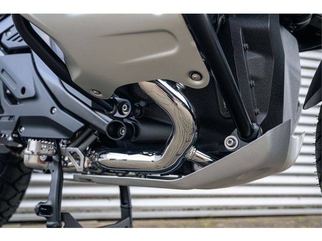 bmw - r-1300-gs-adventure