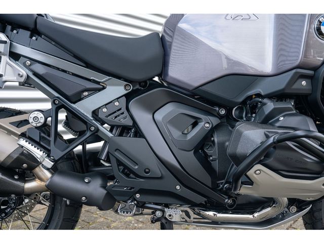 bmw - r-1300-gs-adventure