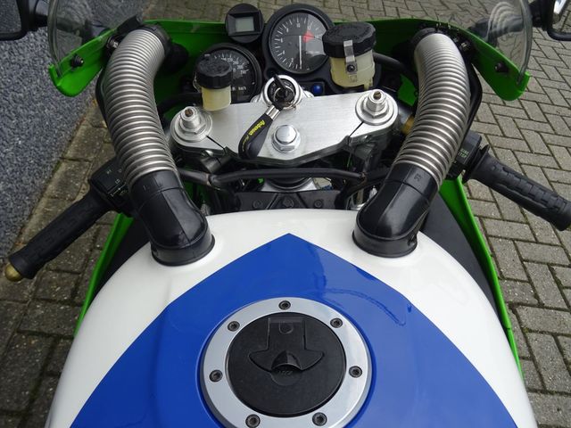 kawasaki - zxr-750