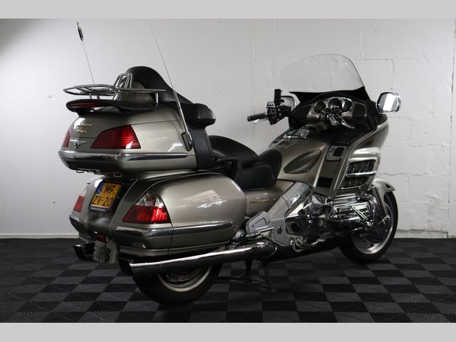 honda - gl-1800-goldwing-abs