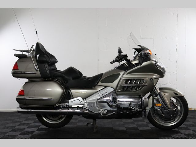 honda - gl-1800-goldwing-abs