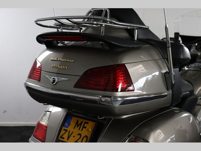 honda - gl-1800-goldwing-abs