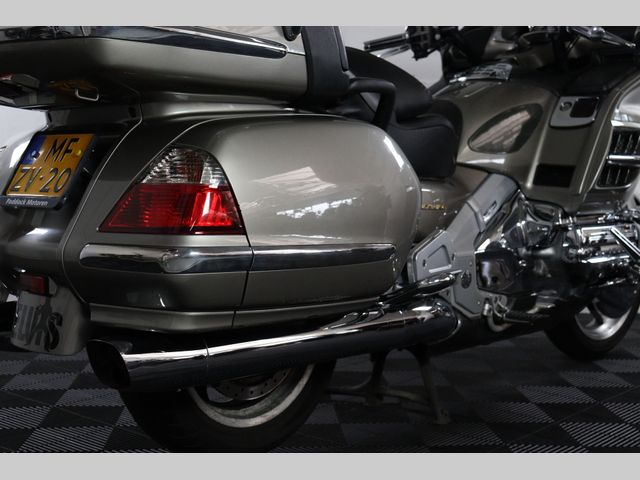honda - gl-1800-goldwing-abs