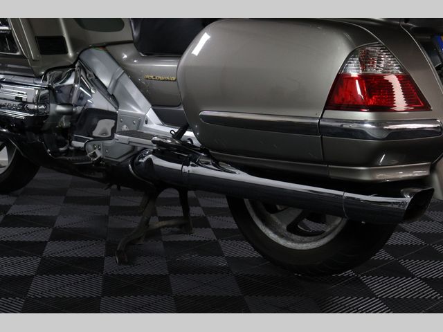 honda - gl-1800-goldwing-abs