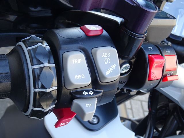 bmw - r-1200-gs-adventure